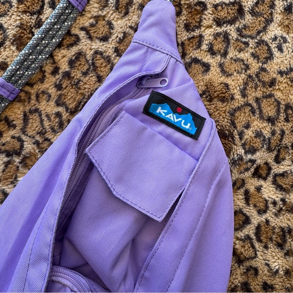 Kavu Mini Slingback Rope Sling Bag Backpack Lavender - Picture 2 of 11